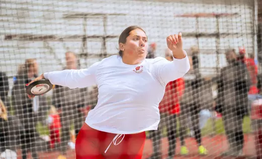 UW shines at regular-season finale