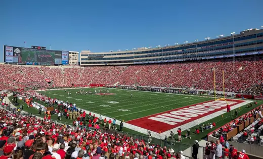 Kickoff times and TV info released for select Badger games
