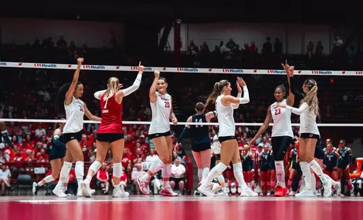 No. 6 Badgers open season at AVCA First Serve