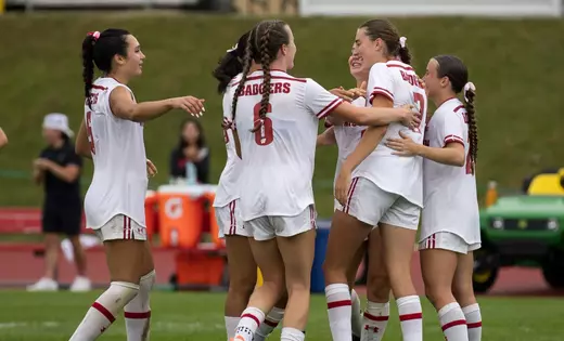 Quick Kicks: No.16 Wisconsin readies for first road game of the season