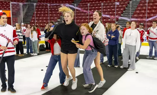 Badger hockey Student Shootout set for Monday, Sept. 14