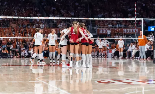 No. 6 Badgers fall to No. 9 Texas