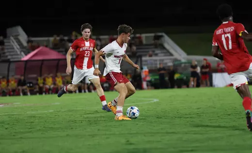 No. 7 Wisconsin suffers its first setback against No. 8 Maryland