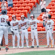 Brueggemann HR celebration vs. Cincinnati