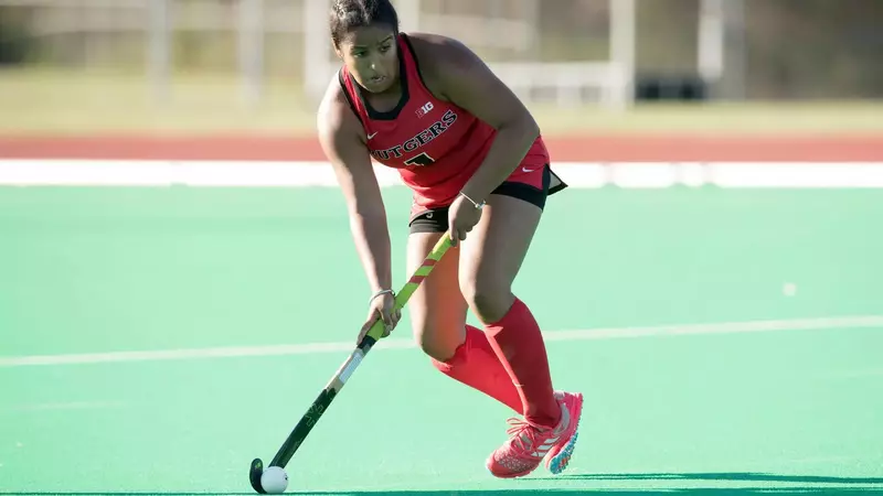The Rutgers Scarlet Knights take on the Michigan Wolverines at Bauer Track & Field Complex on Friday October 7, 2016. (Ben Solomon/Rutgers Athletics)