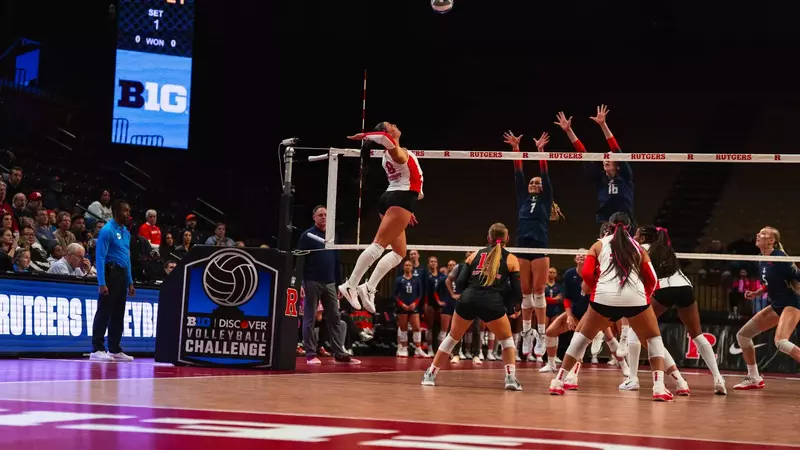 Skylar George on the attack against RV Illinois at Jersey Mike's Arena