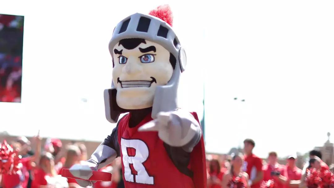 Sir Henry, mascot