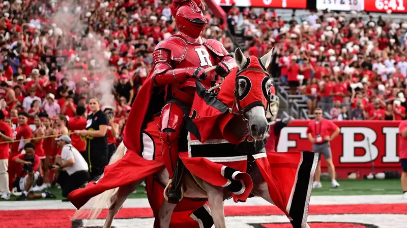 Scarlet Knight, mascot, horse