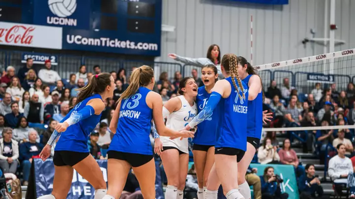 #13 Volleyball Starts BIG EAST Play 10-0 After Sweep in Storrs Image