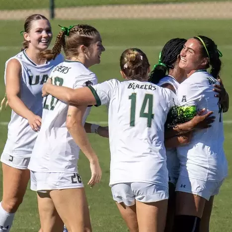 Women’s Soccer Defeats Florida Atlantic on the Road