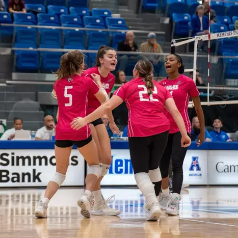 Fourth-Set Comeback Propels Blazers to Win over Tigers