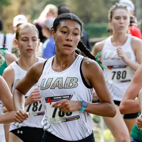 Cross Country Competing in Crimson Classic on Friday