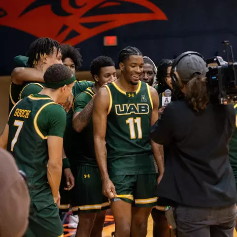 UAB Keeps Road Streak Alive at UTSA