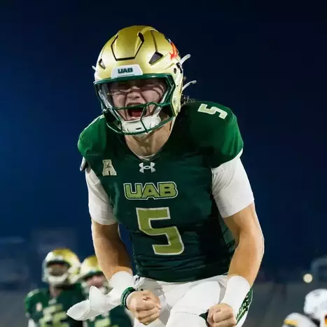 UAB Rallies Past East Carolina for Dramatic 30-17 Victory