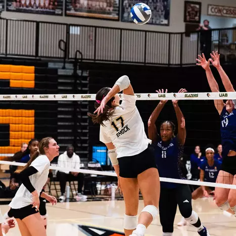 Blazers Drop Friday Match to East Carolina