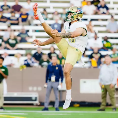 Oliver Straw Named to Ray’s 8 by the Ray Guy Award