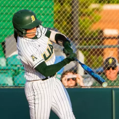 Blazers Drop Back-and-Forth Extra-Inning Battle Versus UTSA