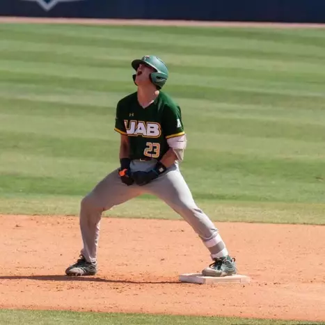 UAB Completes Sweep of Florida Atlantic with Ninth Straight Win