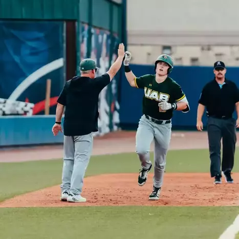 UTSA Offense Explodes in 19-9 Win Over UAB to Even Series