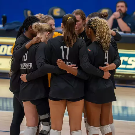 UAB Drops Season Opener in Five Sets to Valparaiso