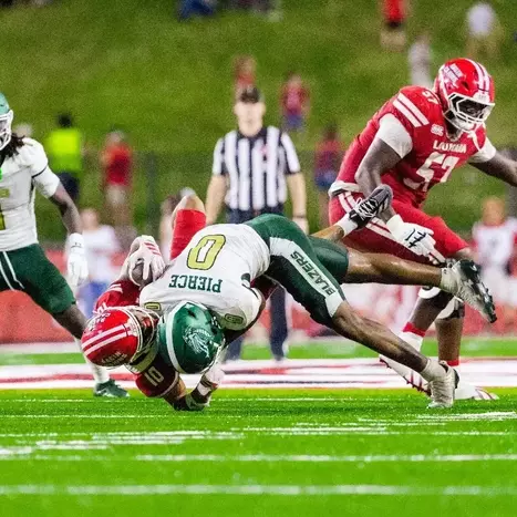 Blazers Drop 21-14 Decision at Louisiana