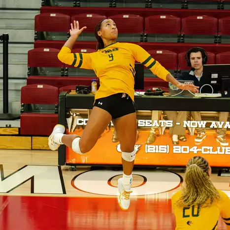 Blazers Drop Conference Opener at Temple