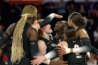 Florida wins in three sets on the road at Georgia on Oct. 31, 2025