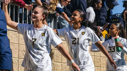 wsoc ddss high fives