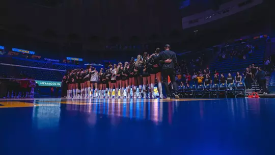 WVU Volleyball team sings Country Roads after defeating Cincinnati in four sets on Oct. 16