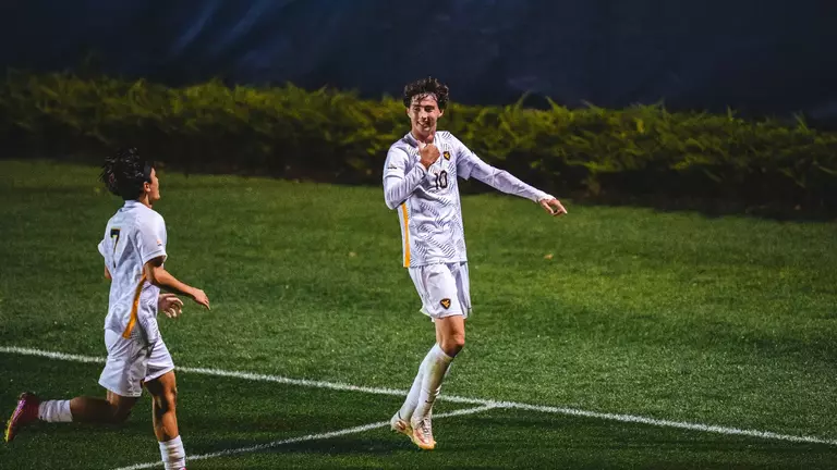 Julen Recalde celebrates after scoring a goal against Coastal Carolina