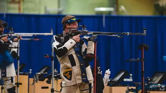 Griffin Lake aims down range during a competition