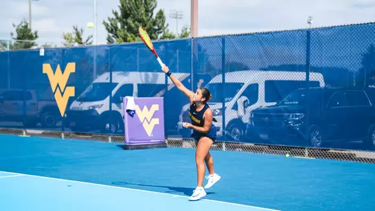 Sosanna Malaak serves the ball during the Martha Thorn Invitational