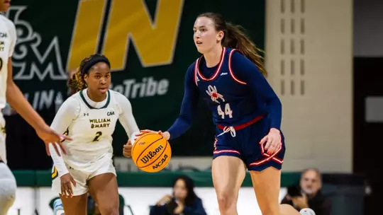 Doogan dribbling against W&M