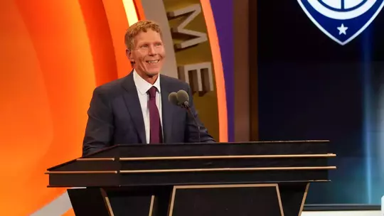 Basketball: Naismith Basketball Hall of Fame Enshrinement