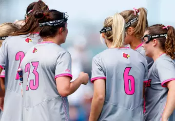 Lacrosse team huddle