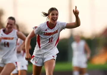 Amelia Swinarski celebrating goal