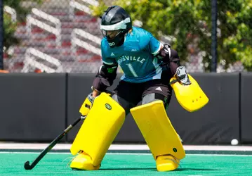 Emily Young prepares for a shootout against Miami (Ohio)