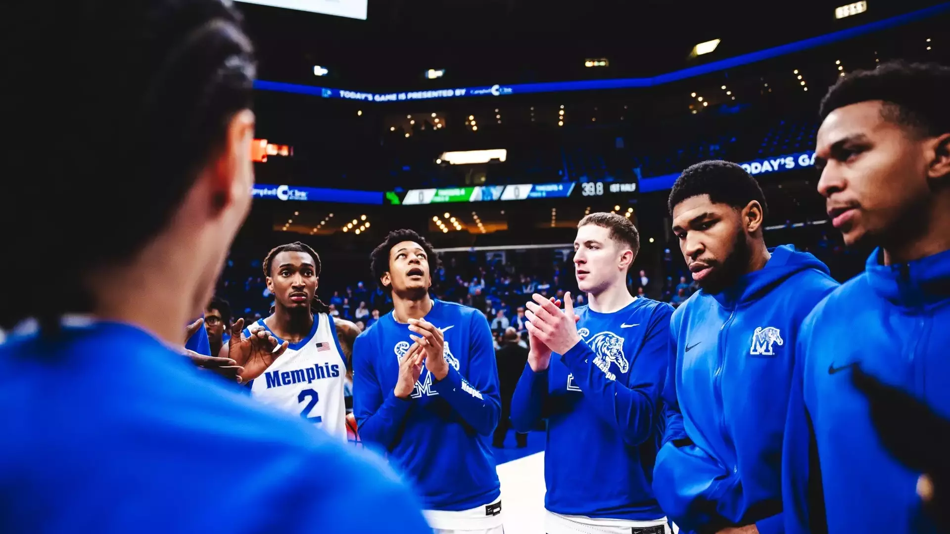 Team Huddle vs North Texas
