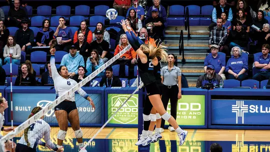 Stout Defense Helps Power Sweep of Nevada