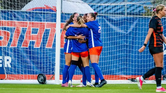 Broncos Defeat Beavers in Thriller