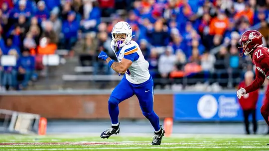 Jones Named Pac-12 Freshman of the Week