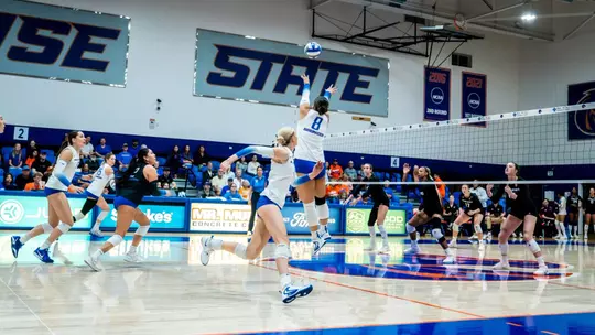 Broncos Pick Up First Pac-12 Sweep Against Texas State