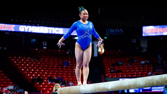 Broncos Fall to No. 10 Stanford in Regular Season Finale