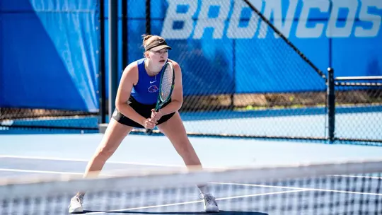 Broncos Head to Logan with Regular Season Title at Stake