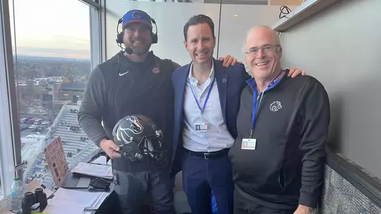 Pete Cavender to Retire From Bronco Radio Network