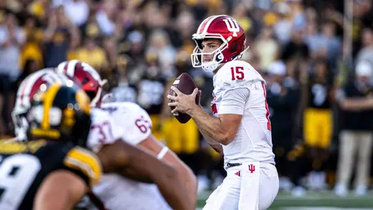 IOWA CITY, IA - September 27, 2025 - quarterback Fernando Mendoza #15 of the Indiana Hoosiers during the game between the Iowa Hawkeyes and the Indiana Hoosiers at Kinnick Stadium in Iowa City, IA. Photo By Dani Meersman/Indiana Athletics
