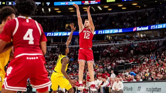 Tucker DeVries vs. Marquette