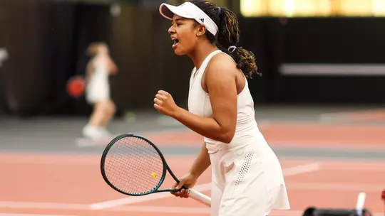 BLOOMINGTON, IN - March 15, 2026 - Hi'ilani Williams of the Indiana Hoosiers during the meet between the Minnesota Golden Gophers and the Indiana Hoosiers at IU Tennis Center in Bloomington, IN. Photo By Spencer Meyer/Indiana Athletics