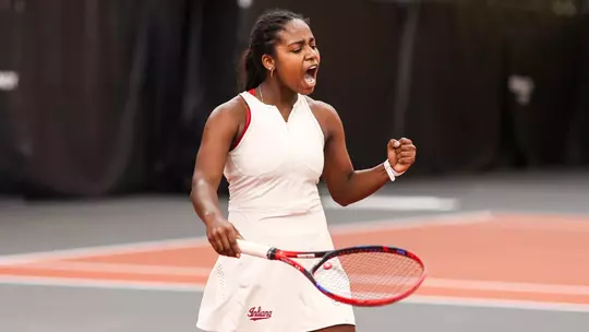 BLOOMINGTON, IN - March 15, 2026 - Elisabeth Dunac of the Indiana Hoosiers during the meet between the Minnesota Golden Gophers and the Indiana Hoosiers at IU Tennis Center in Bloomington, IN. Photo By Spencer Meyer/Indiana Athletics