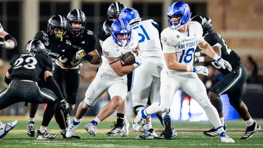 Image related to Air Force Falls 28-14 at Wyoming